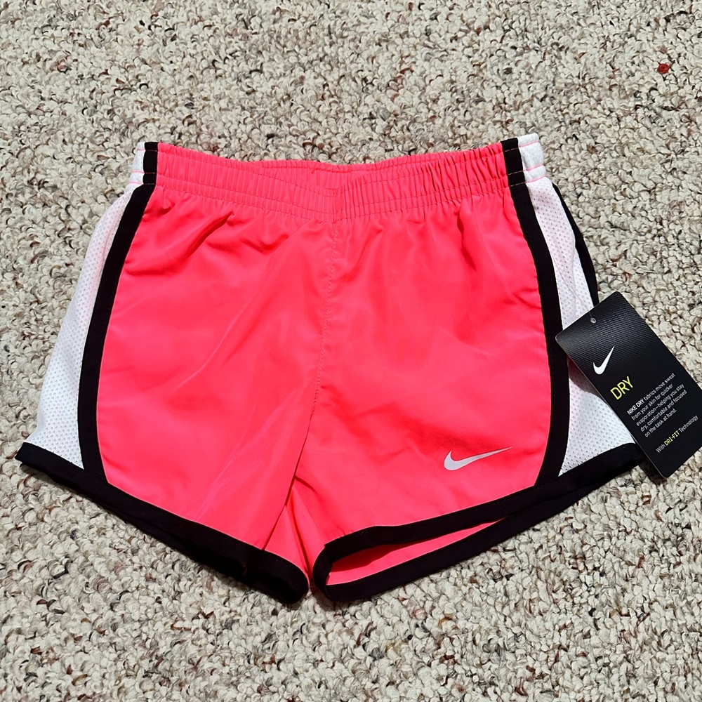 nike shorts size 4 (girls)